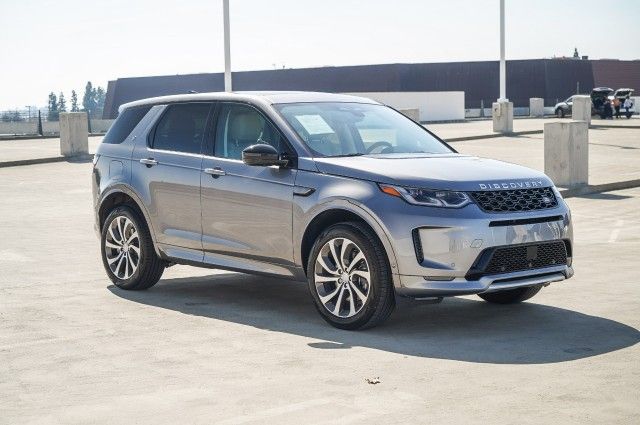 2024 Land Rover Discovery Sport S photo 3