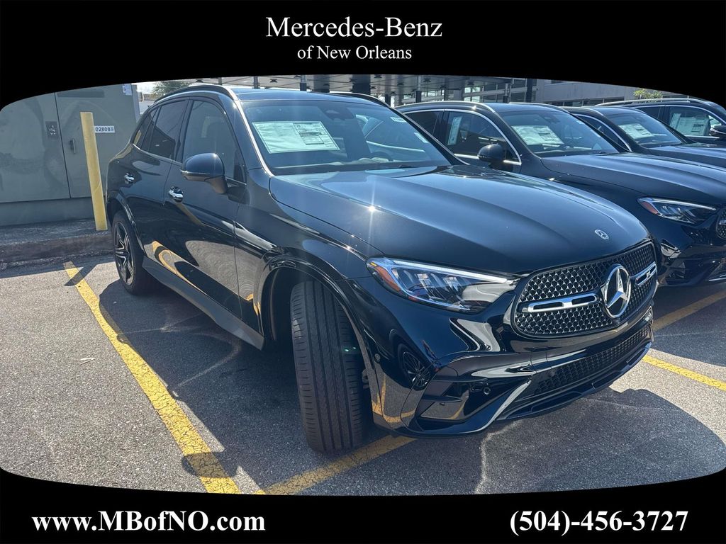 2026 Mercedes-Benz GLC Base's photo