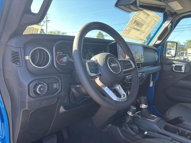 2025 Jeep Wrangler Sahara photo 10