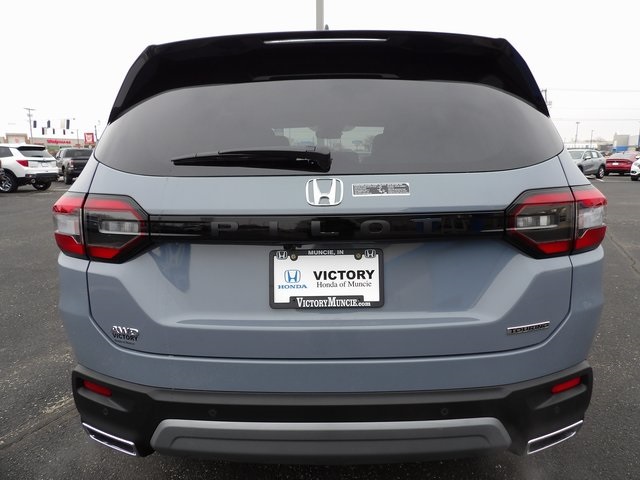 2025 Honda Pilot Touring photo 3