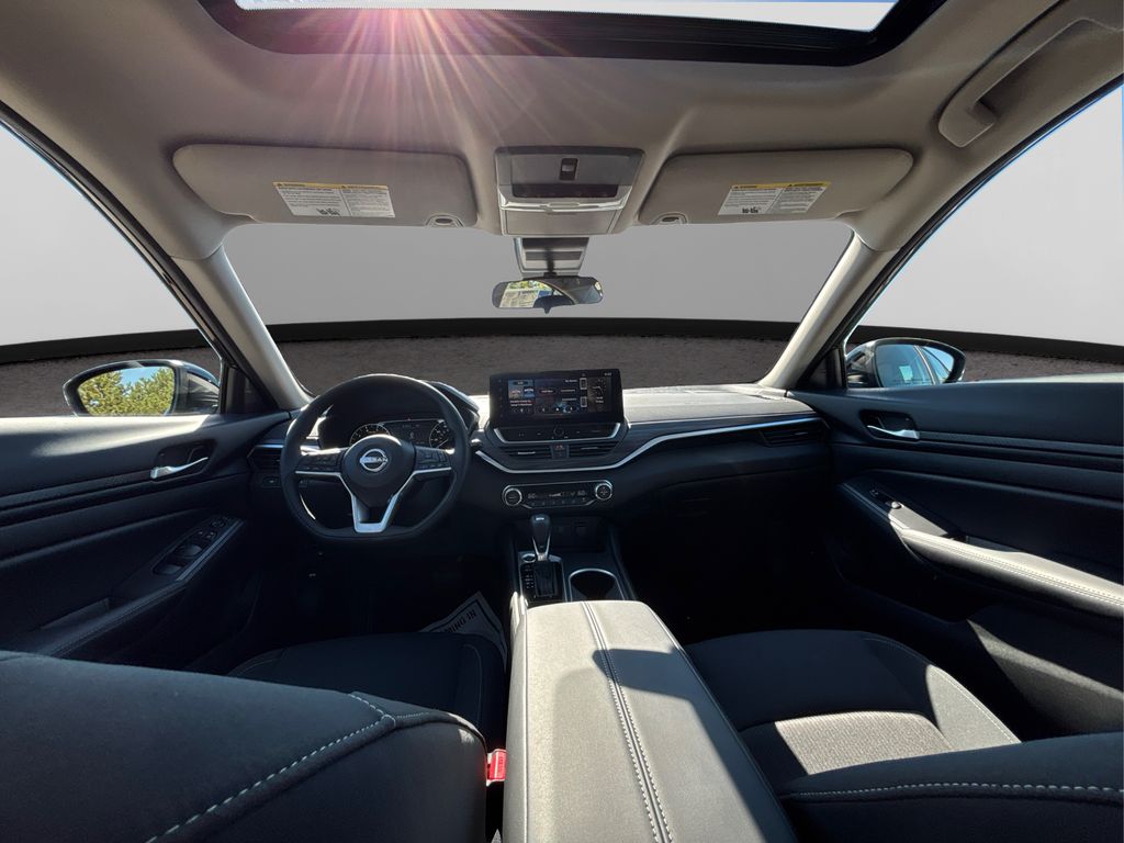2025 Nissan Altima 2.5 SV photo 23