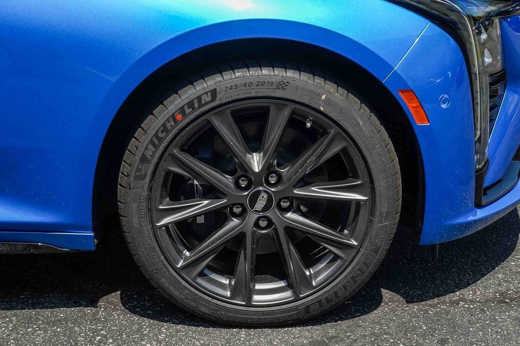 2026 Cadillac CT5 V photo 10