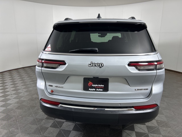 2021 Jeep Grand Cherokee Limited photo 3