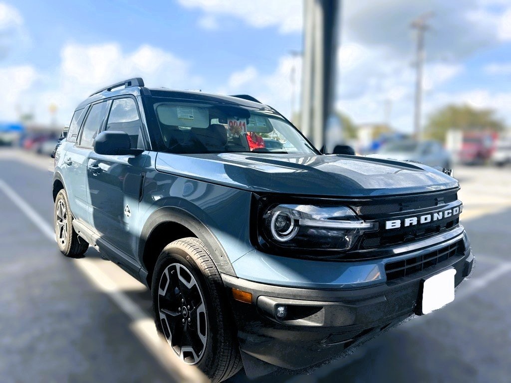 2024 Ford Bronco Sport Outer Banks's photo