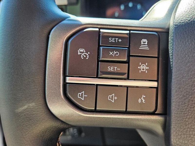 2025 Ford F-150 Lariat photo 25