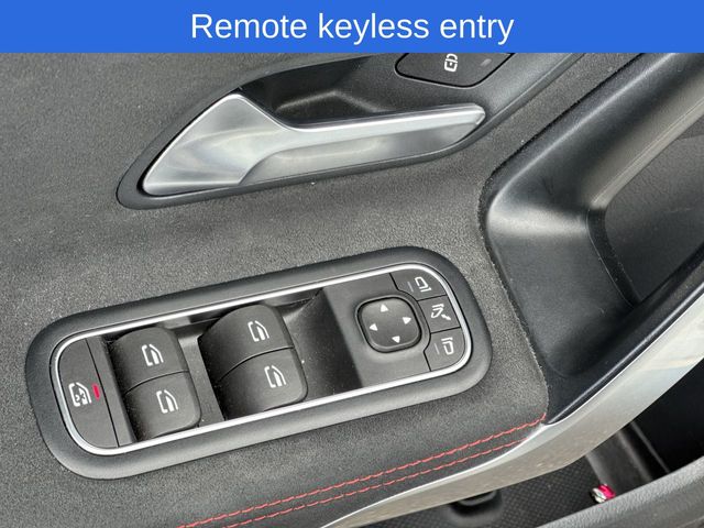 2023 Mercedes Benz CLA 250 4MATIC photo 13