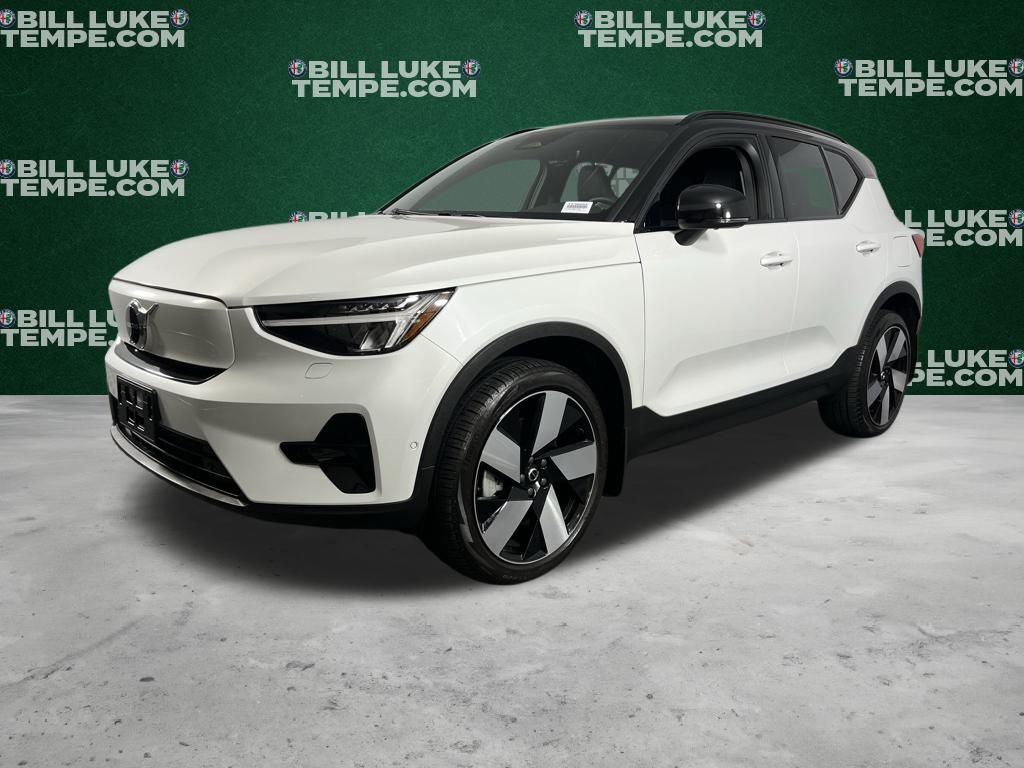 2023 Volvo XC40 Recharge Ultimate photo 2