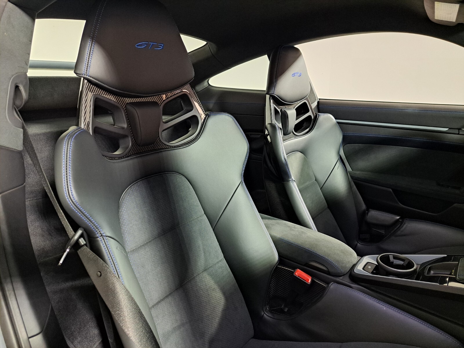 2023 Porsche 911 GT3 photo 10