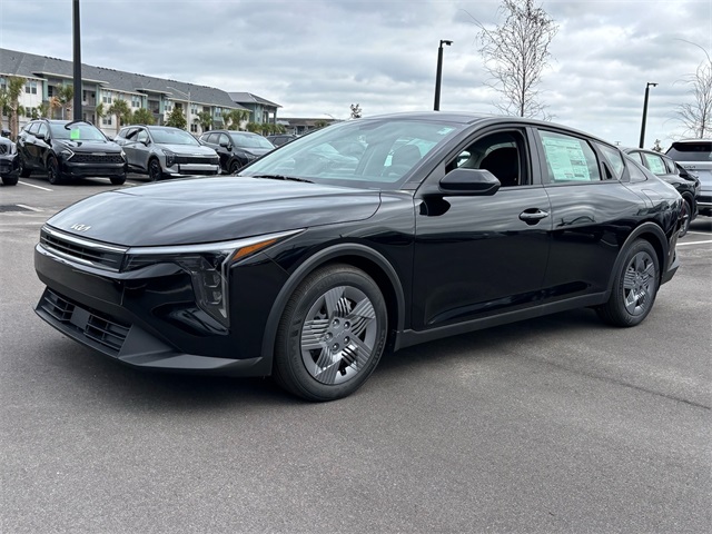 2025 Kia K4 LX photo 3
