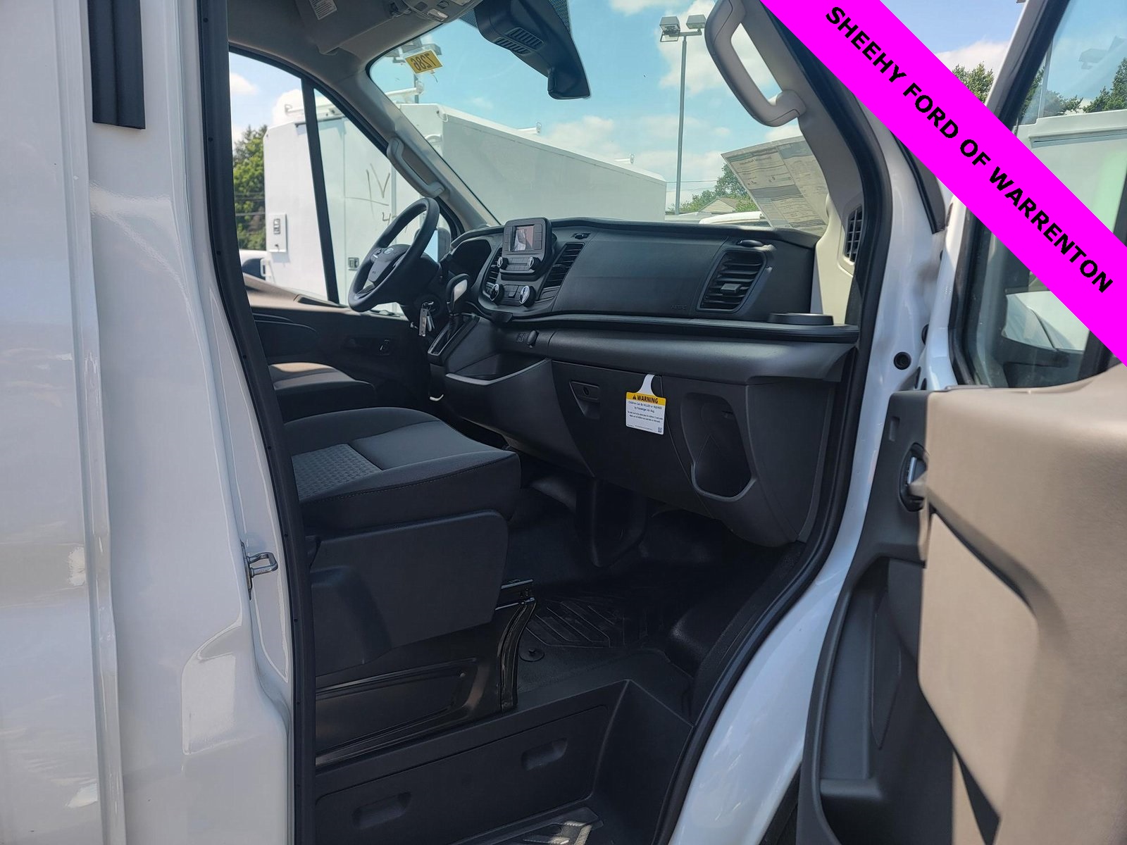 2024 Ford Transit photo 3