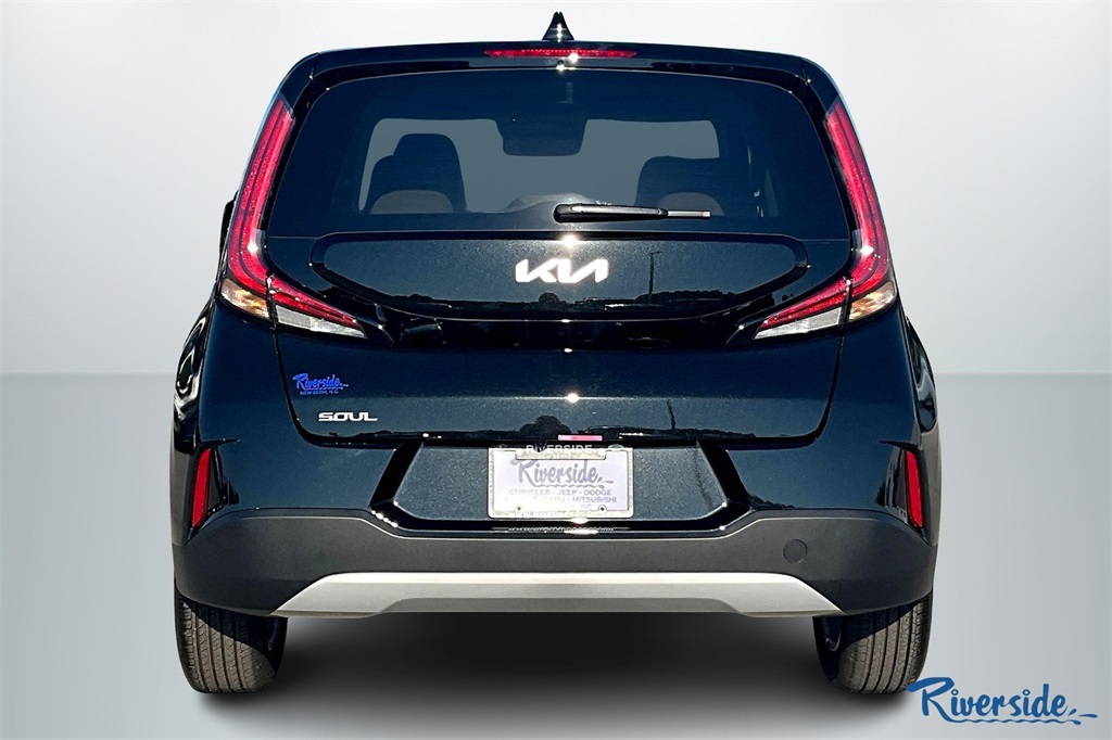 2025 Kia Soul LX photo 6
