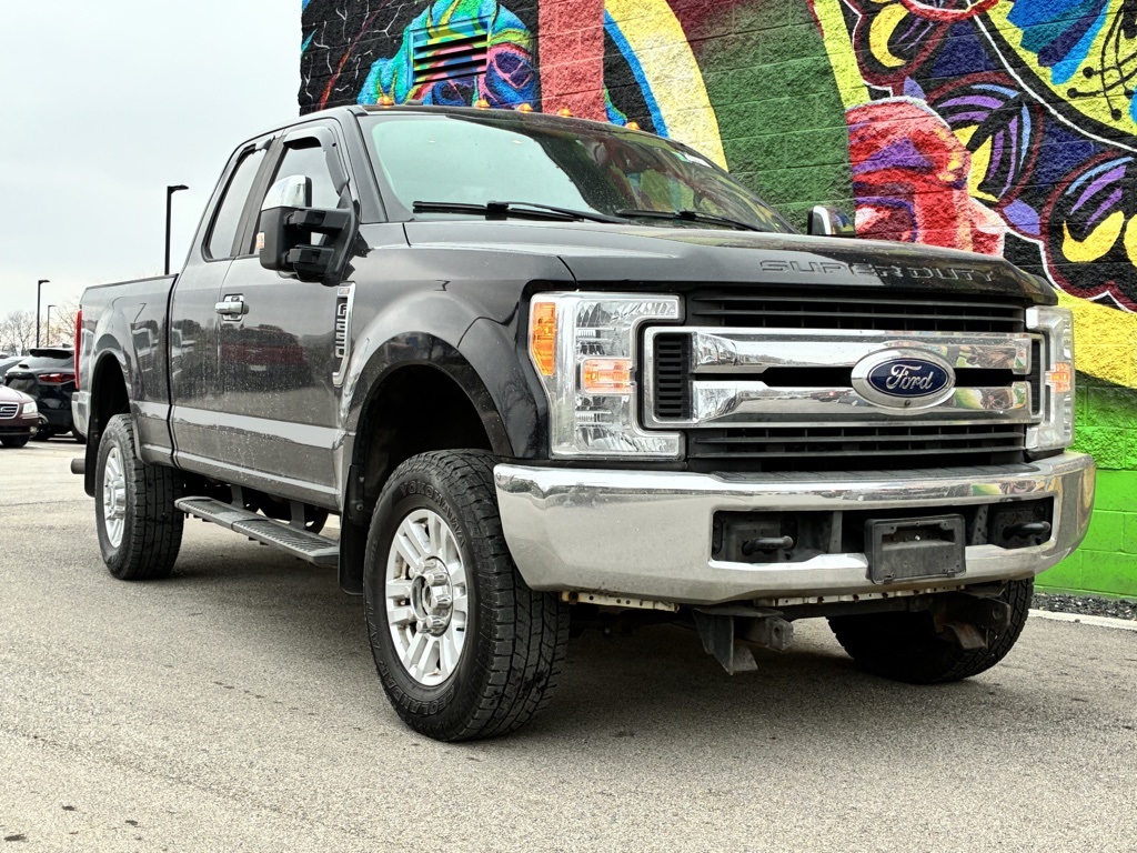 2017 Ford F-250 Super Duty XL's photo