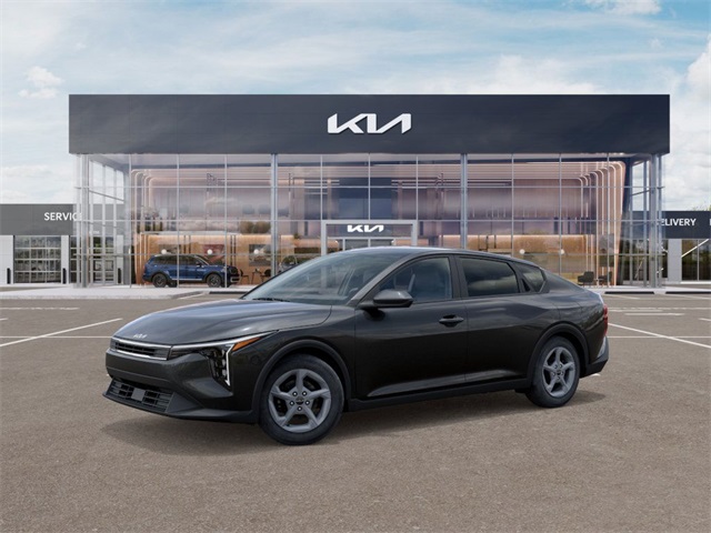 2025 Kia K4 LXS photo 2