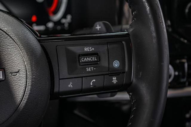 2023 Nissan Pathfinder Platinum photo 12