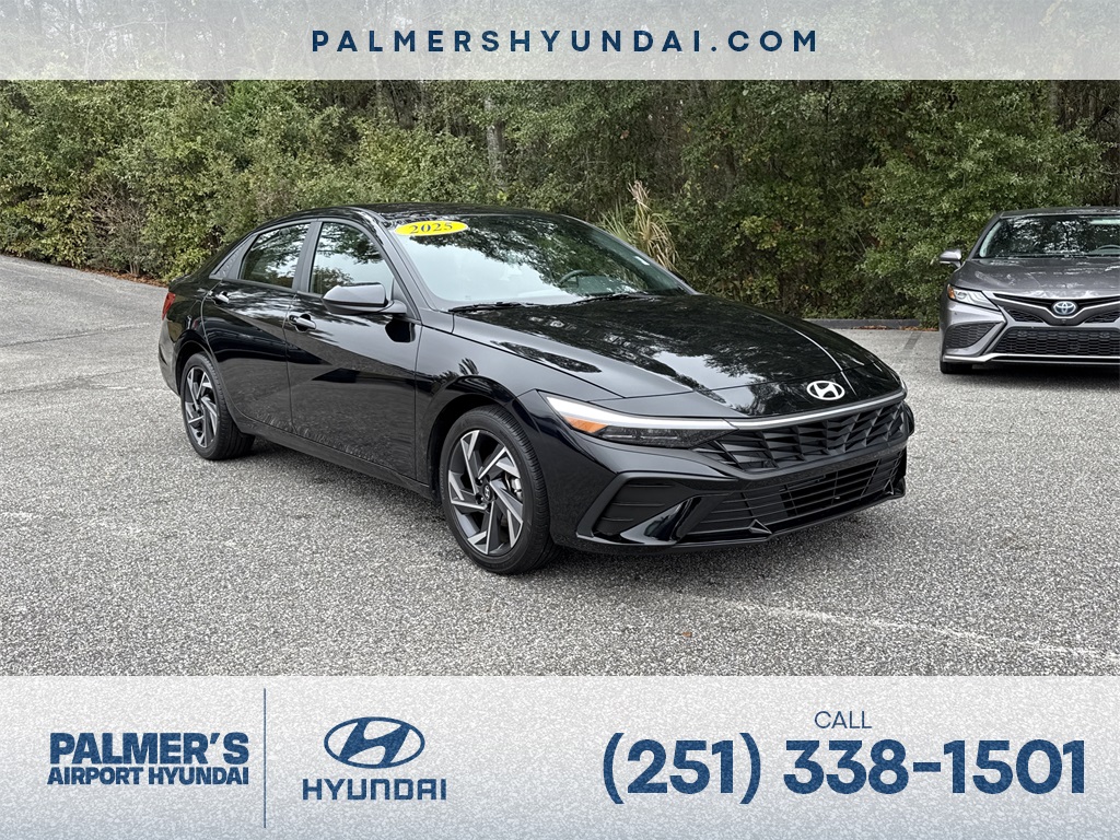 2025 Hyundai Elantra SEL's photo