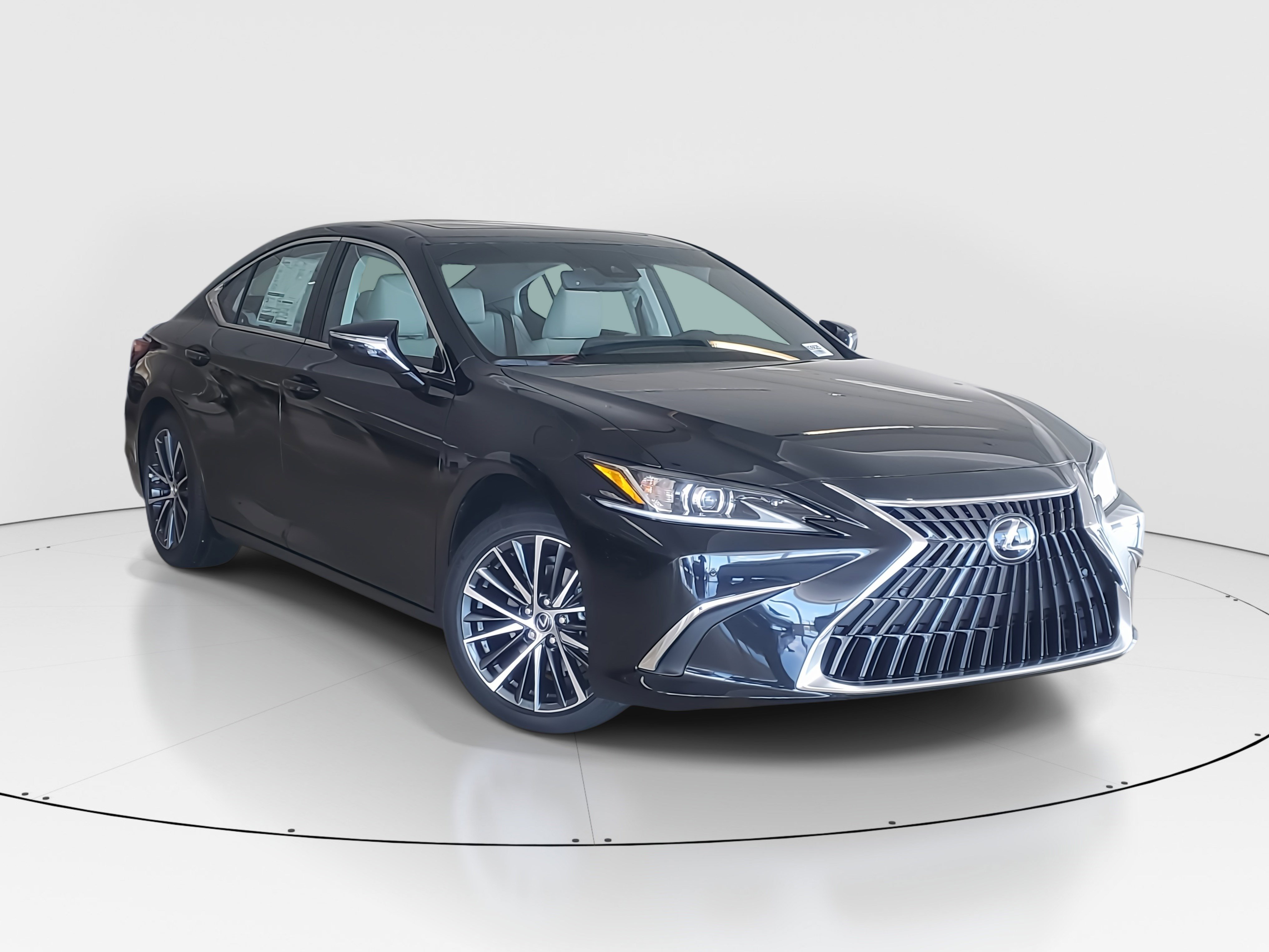 2025 Lexus ES 350's photo