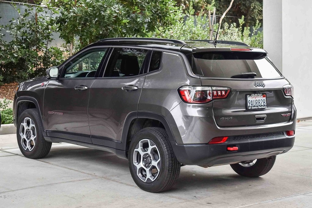 2022 Jeep Compass Trailhawk photo 3