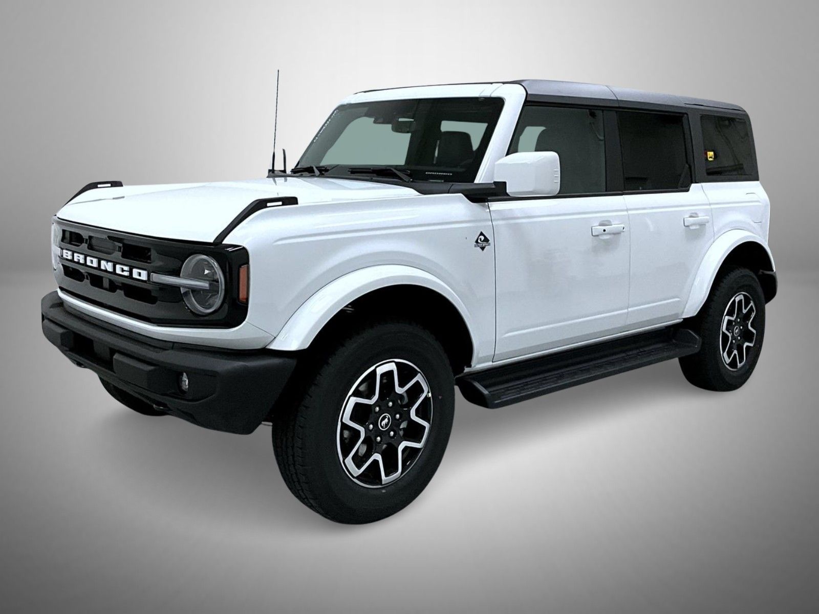 2025 Ford Bronco 4-Door Outer Banks's photo