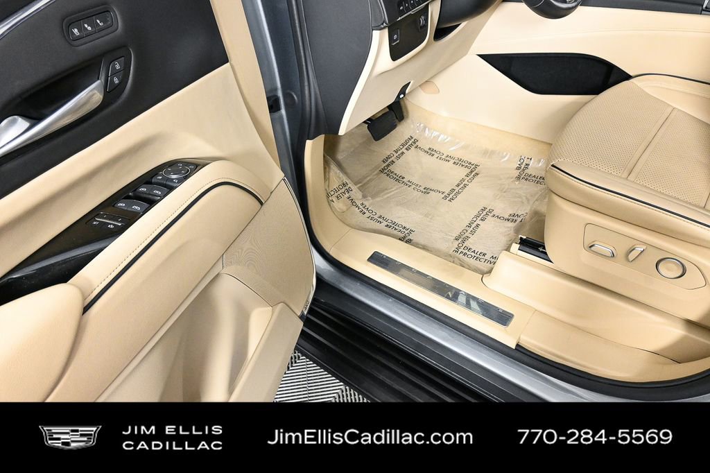 2024 Cadillac Escalade Premium Luxury photo 8