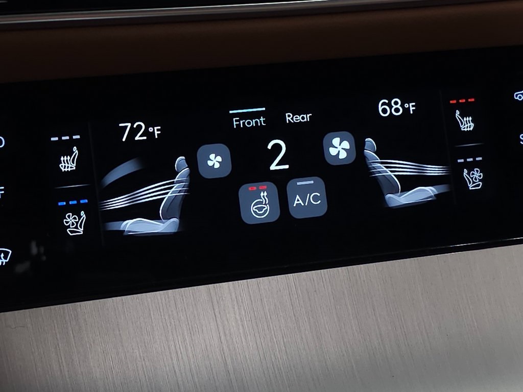 2026 Genesis GV70 2.5T Advanced photo 26