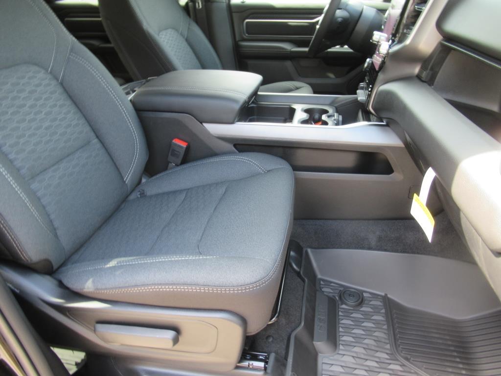 2025 Ram 1500 Big Horn Lone Star photo 9
