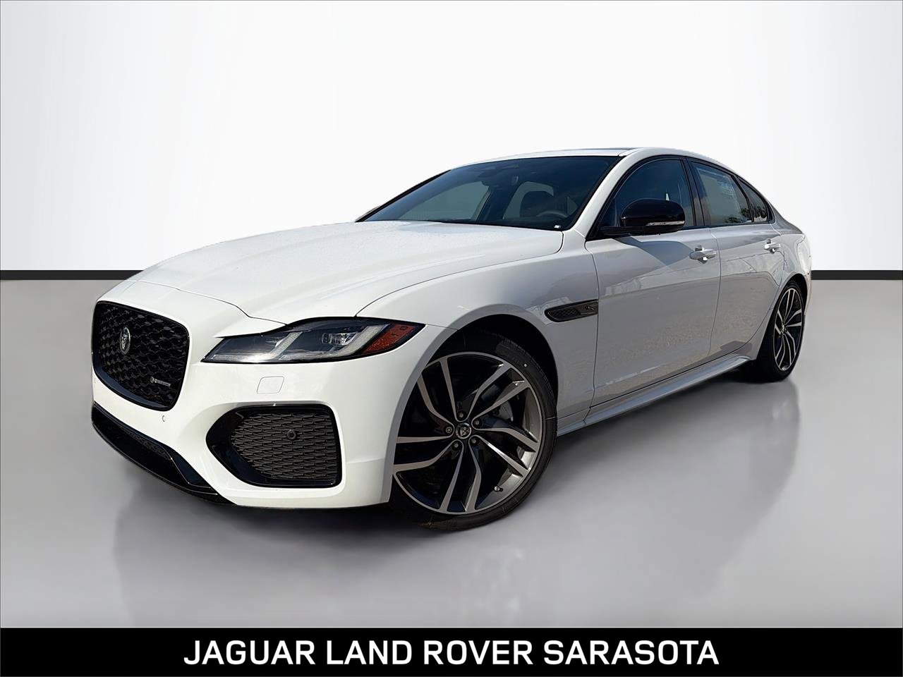 2024 Jaguar XF R-Dynamic SE's photo