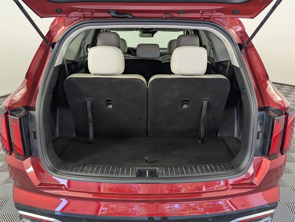 2023 Kia Sorento S photo 28