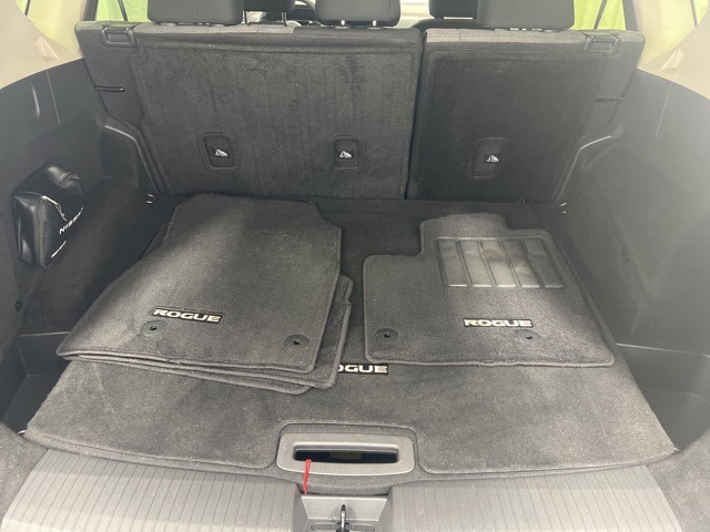 2023 Nissan Rogue SV photo 9