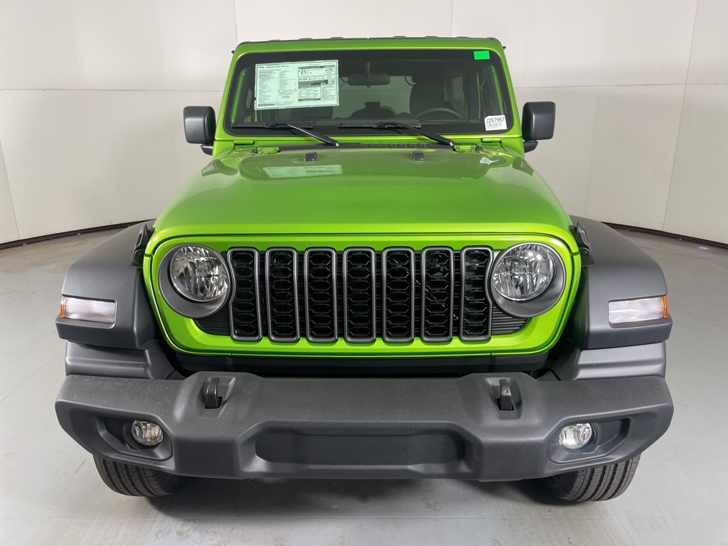 2025 Jeep Wrangler Sport photo 3
