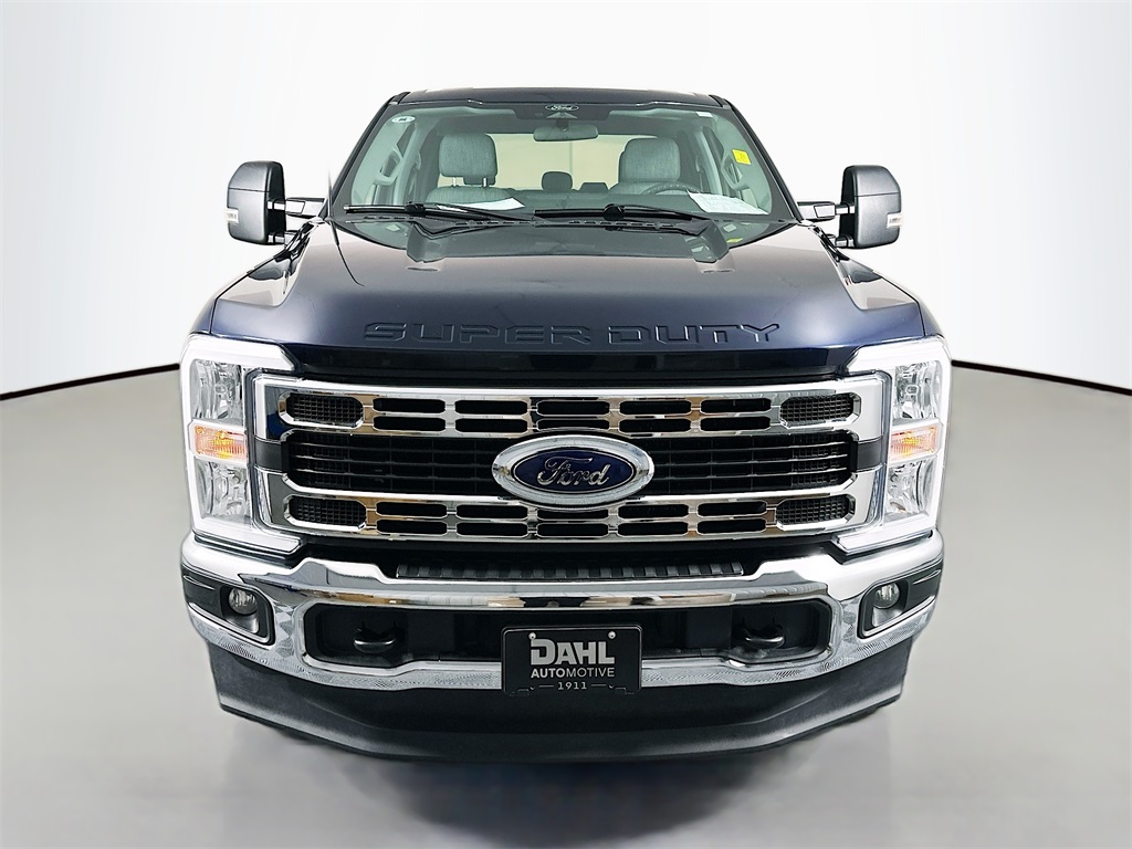 2024 Ford F-250 XLT photo 2