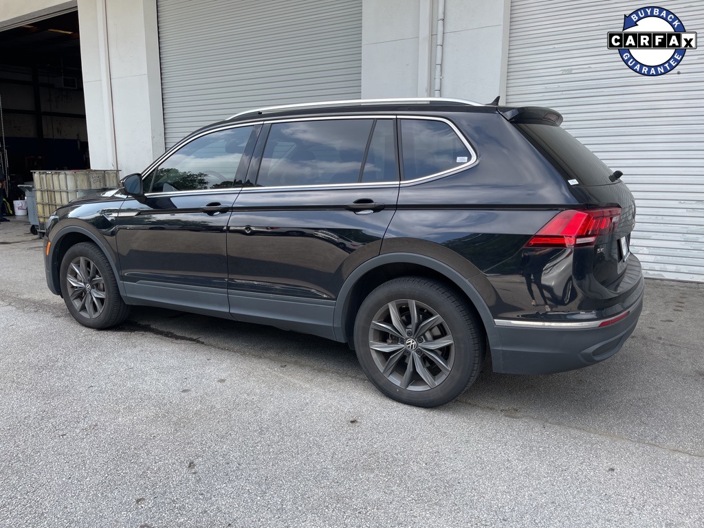 2022 Volkswagen Tiguan SE photo 2