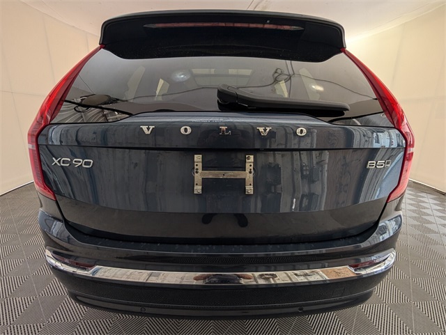 2024 Volvo XC90 B5 Plus photo 12