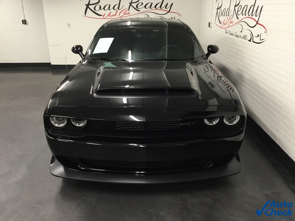 2018 Dodge Challenger SRT8 photo 4