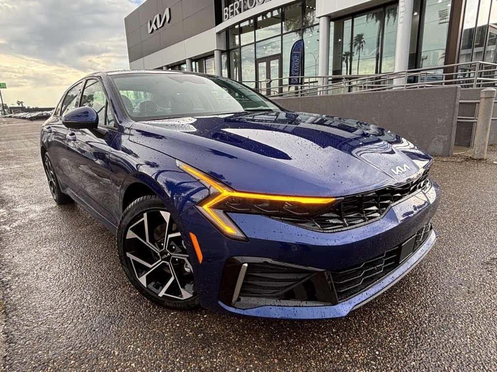 2026 Kia K5 EX's photo