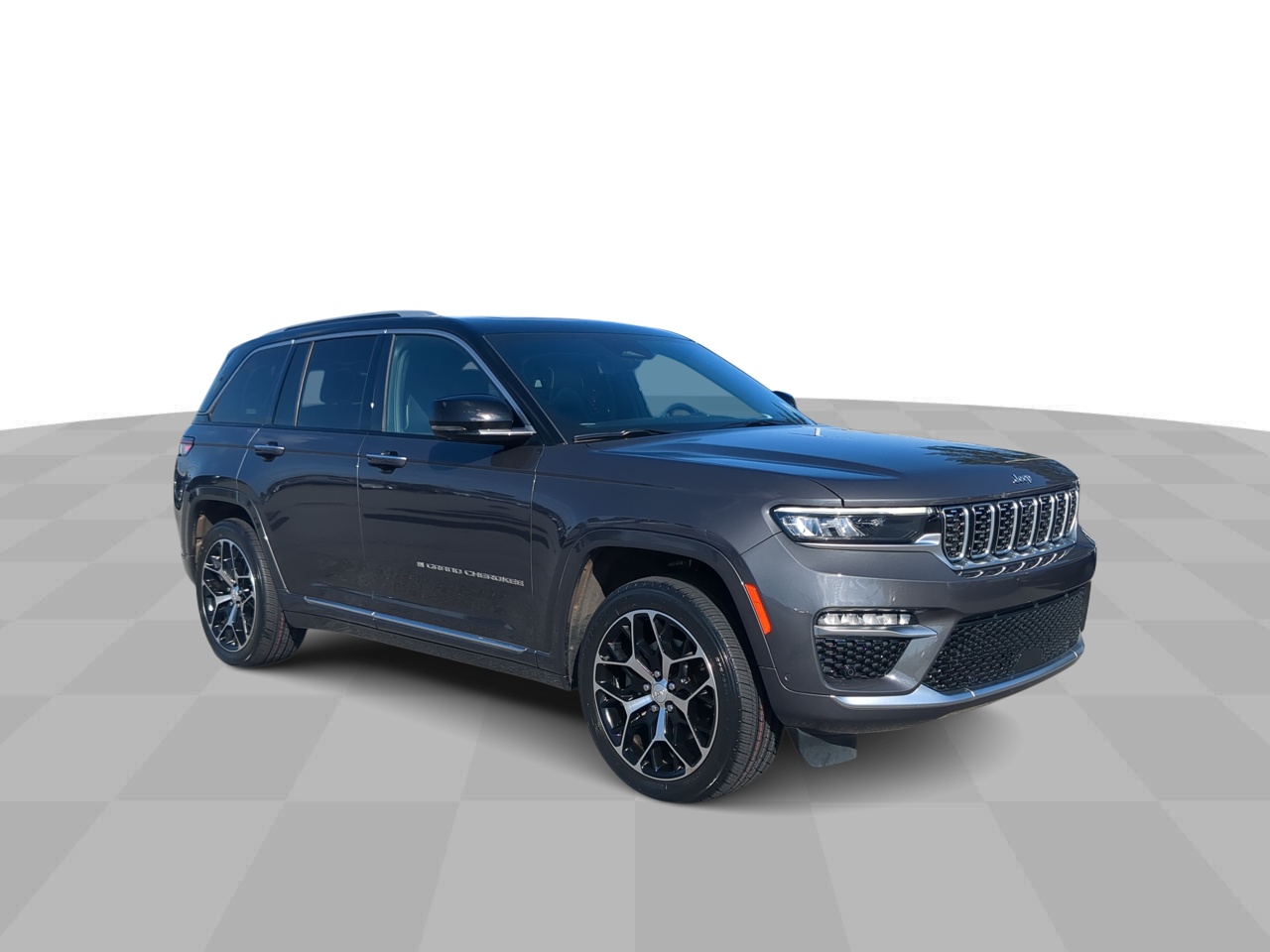 2022 Jeep Grand Cherokee Summit Reserve's photo