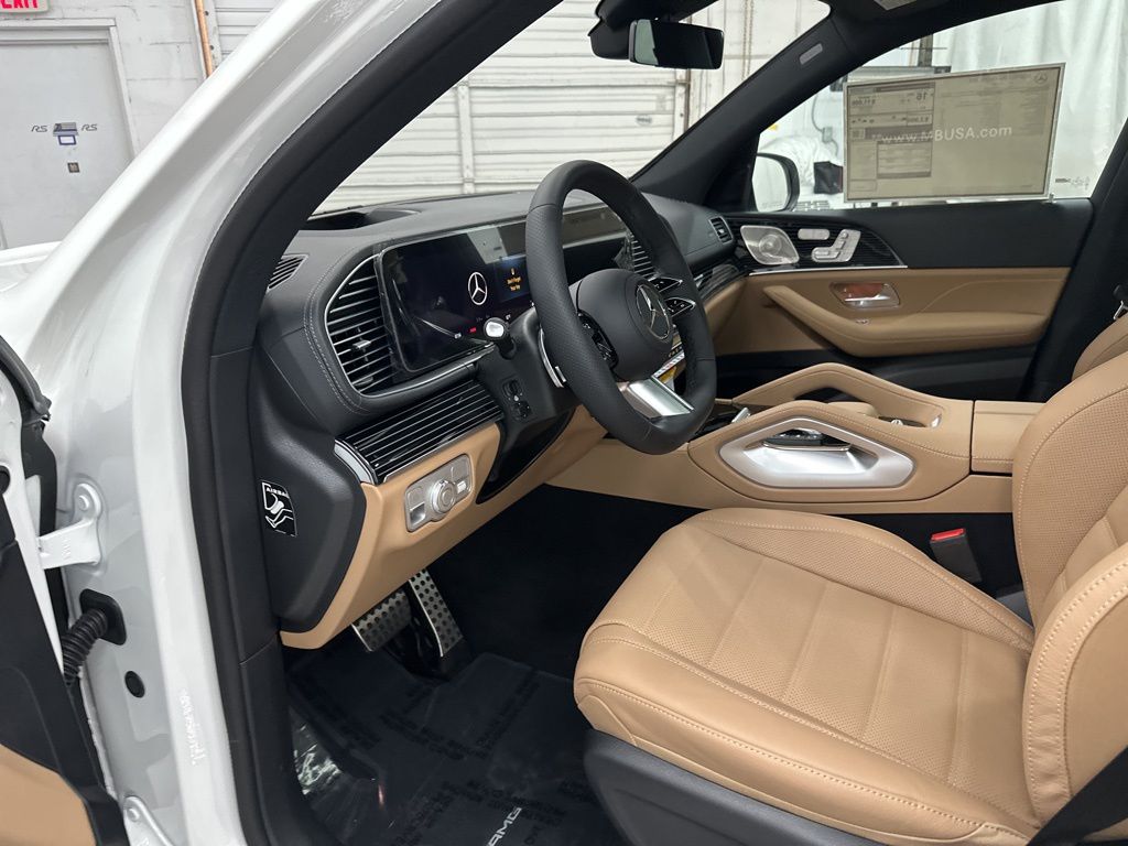 2026 Mercedes Benz GLS 580 4MATIC photo 6