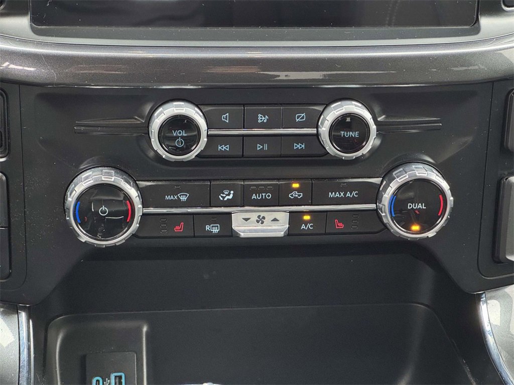 2023 Ford F-150 XLT photo 5
