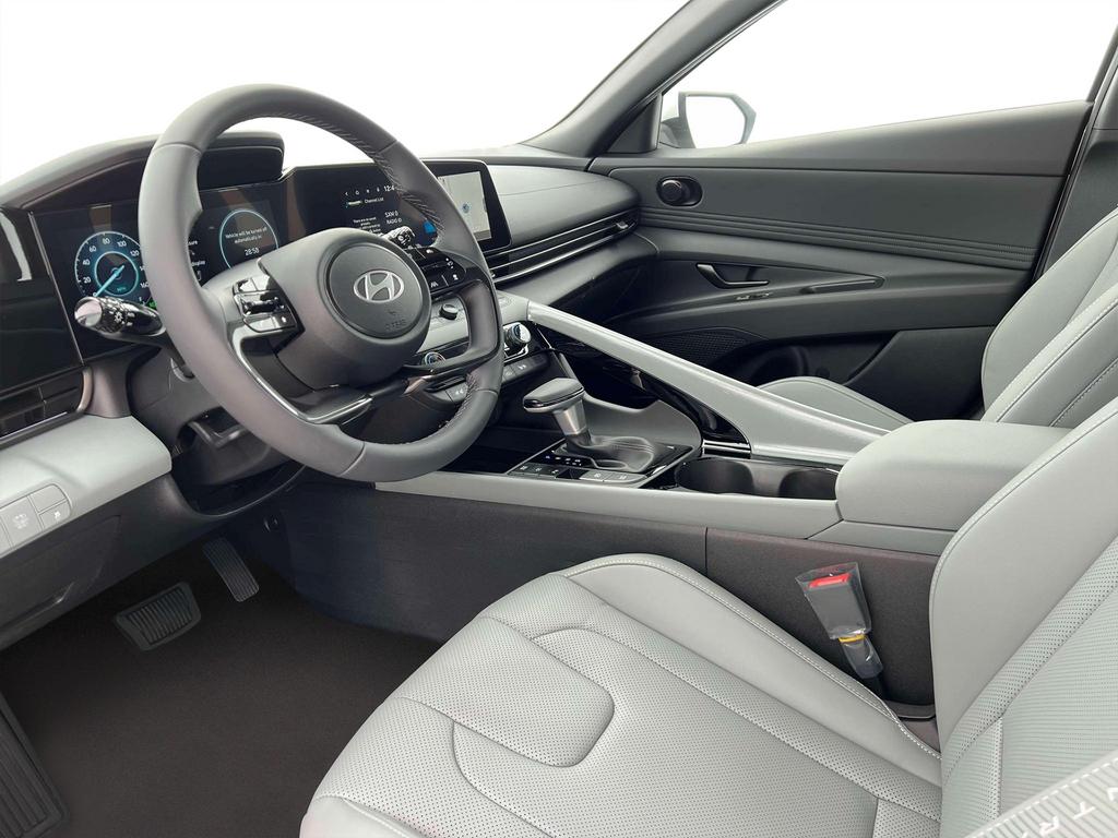 2025 Hyundai Elantra Hybrid Limited photo 13