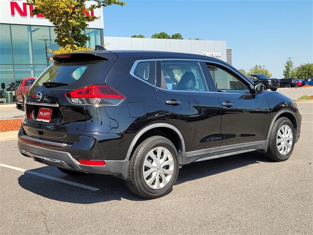 2018 Nissan Rogue S photo 2