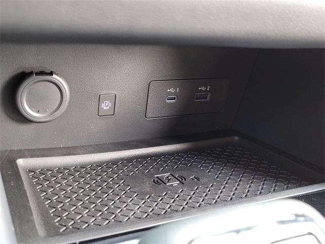 2025 Nissan Pathfinder Platinum photo 23