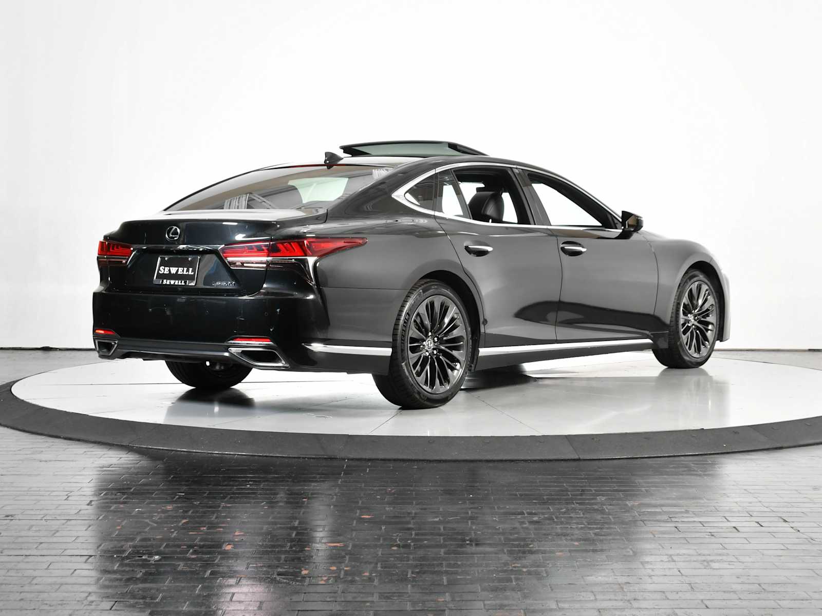 2020 Lexus LS 500 photo 3