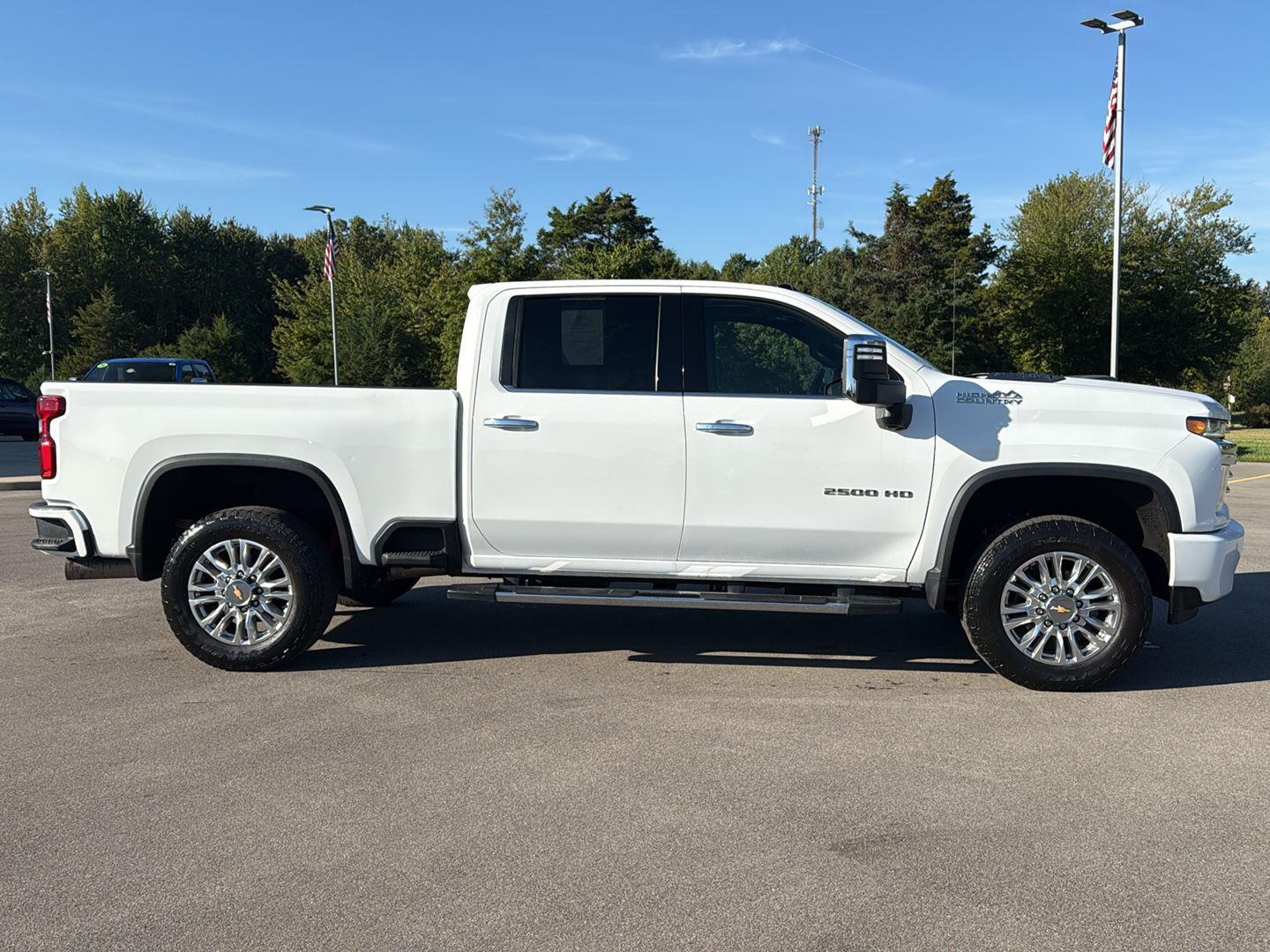 2022 Chevrolet Silverado 2500HD High Country photo 4