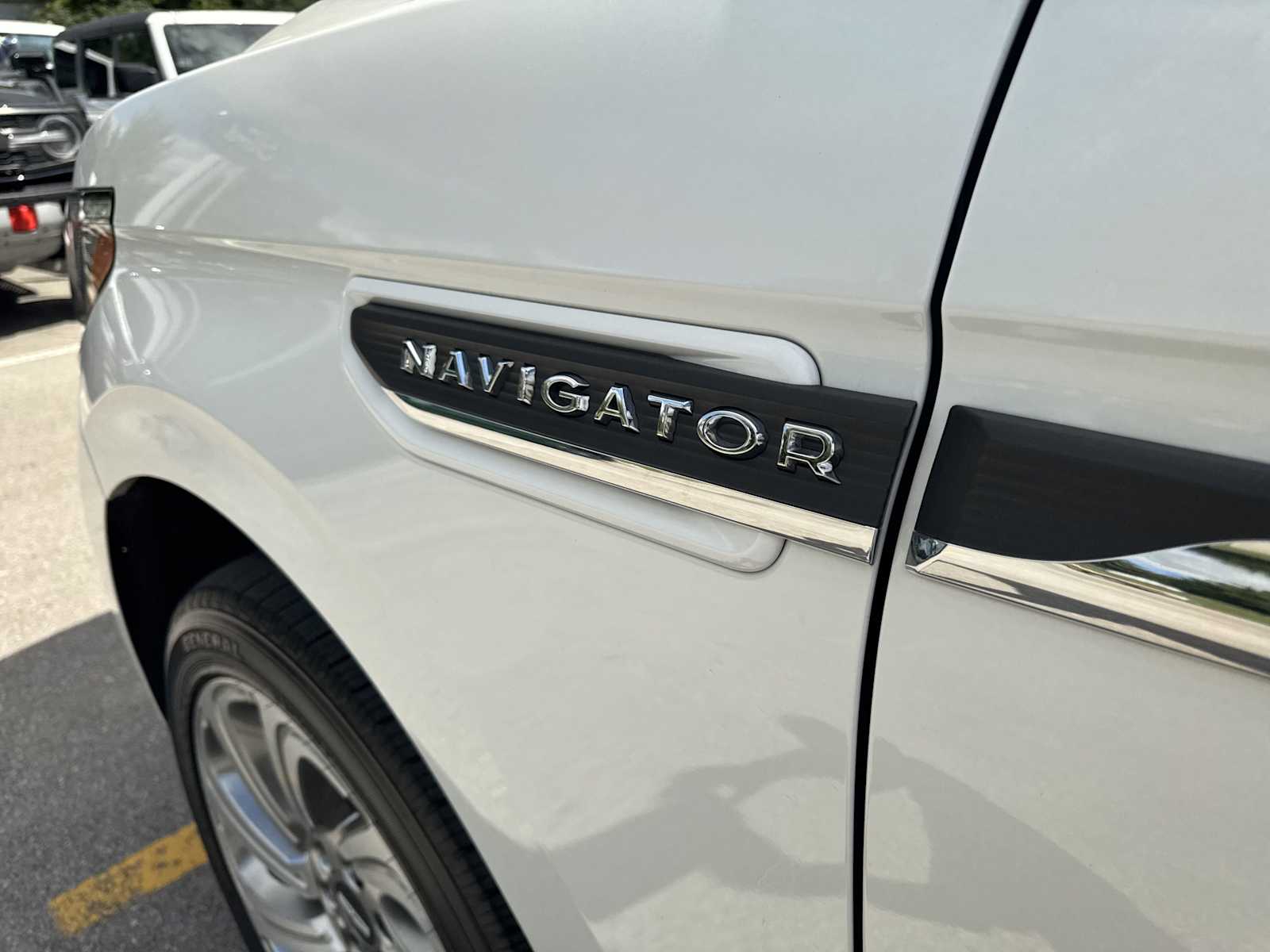 2024 Lincoln Navigator Premiere photo 13