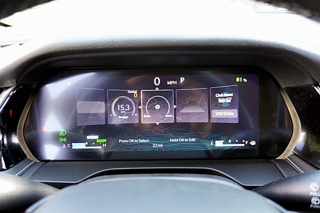 New 2023 Bright White Clear-Coat Exterior Paint Jeep 4xe image 38