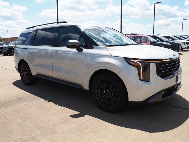 2025 Kia Carnival SX Prestige photo 3