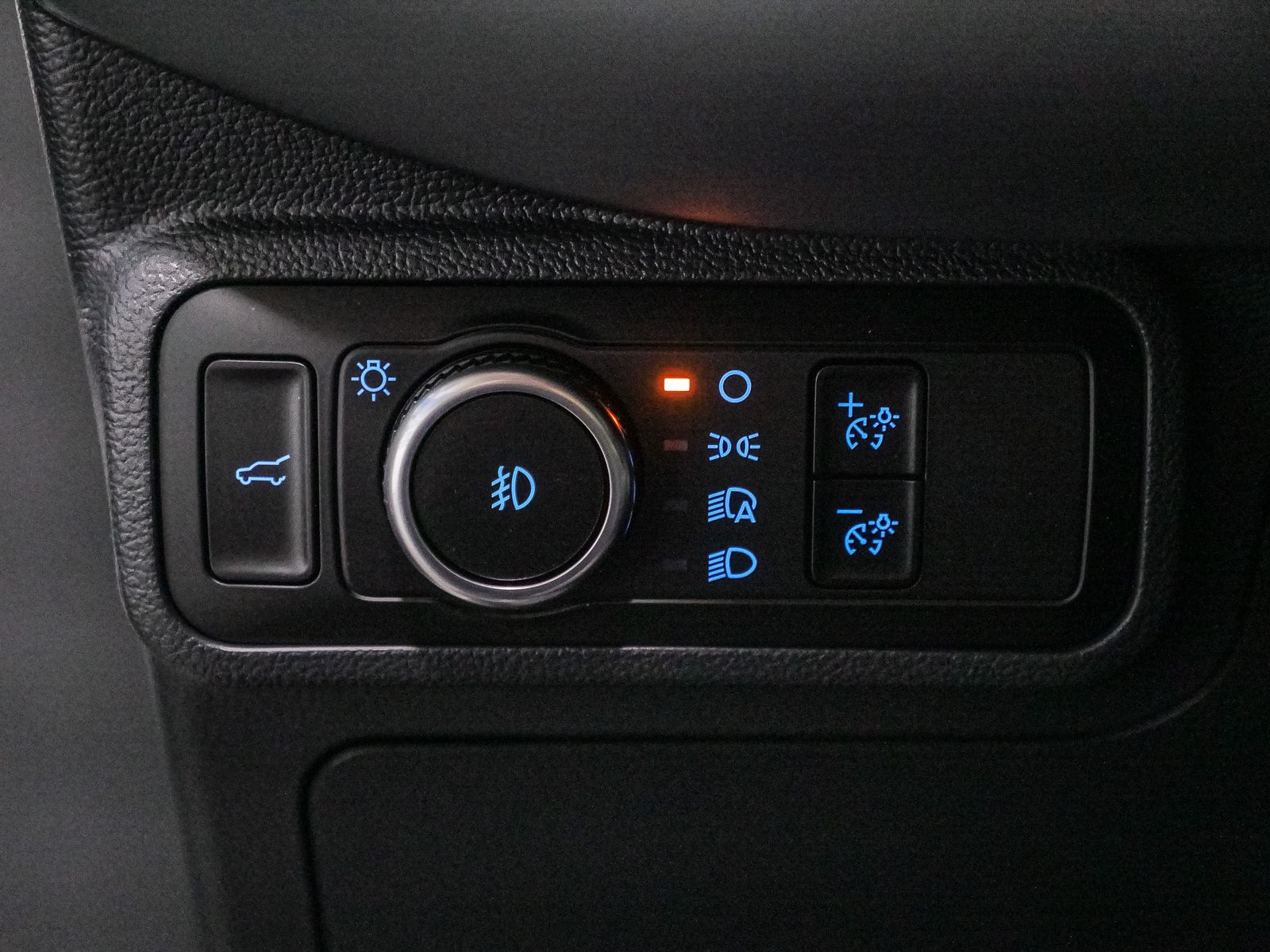 2025 Ford Explorer photo 28