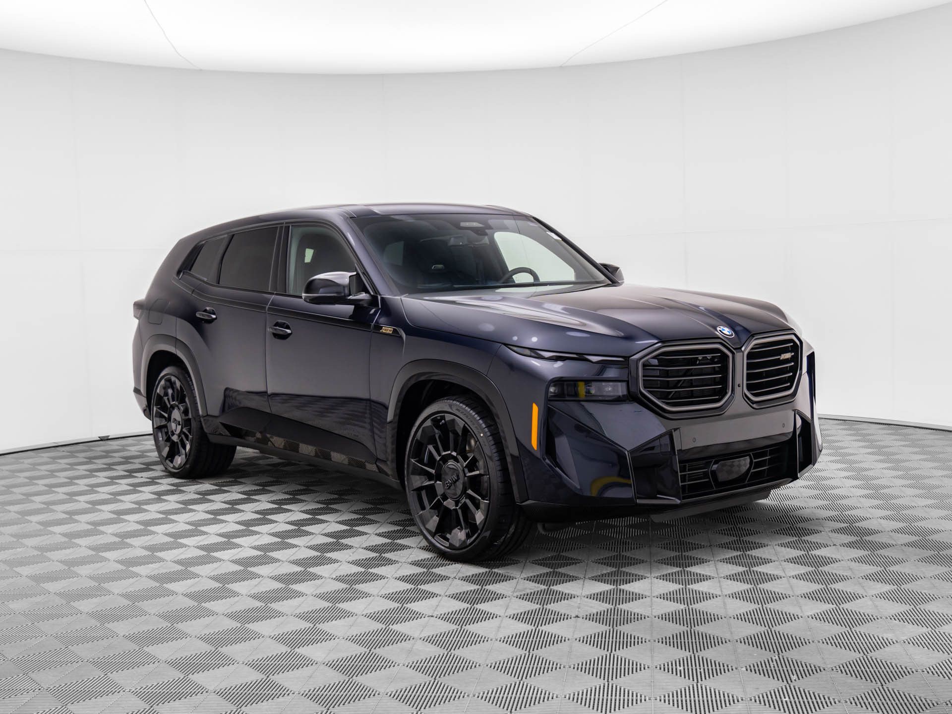 New 2025 Carbon Black Metallic BMW Base image 7