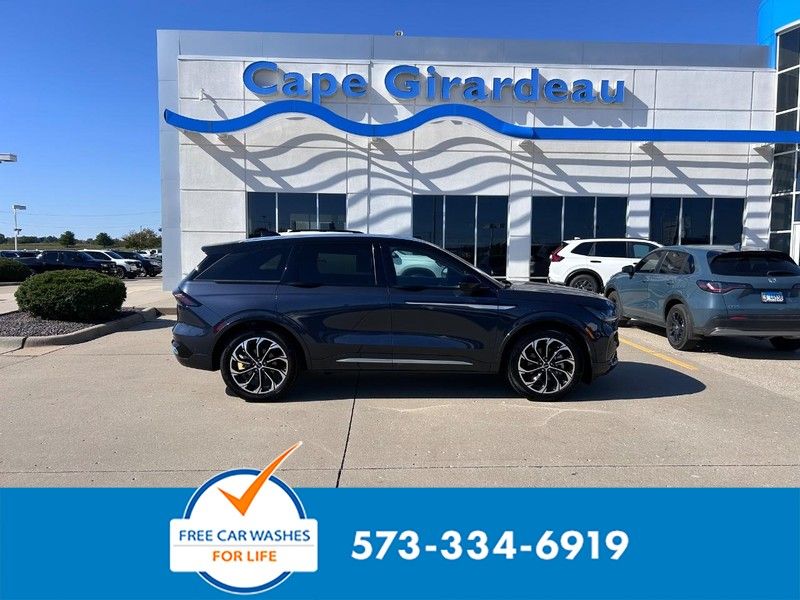 2024 Lincoln Nautilus Reserve's photo