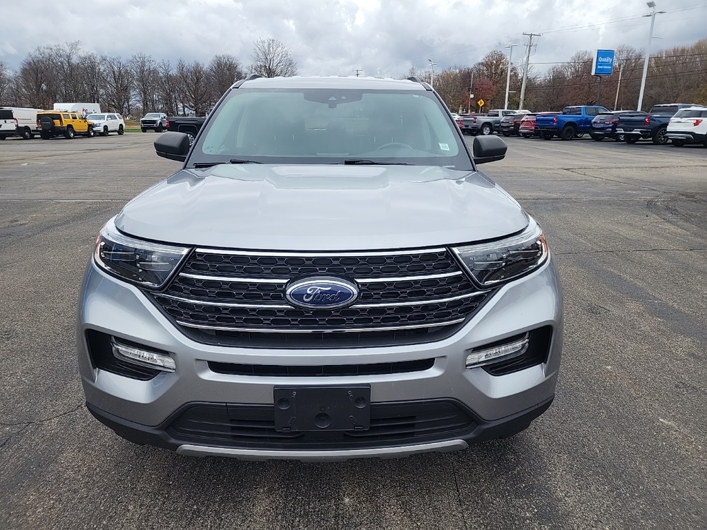 2021 Ford Explorer XLT photo 2