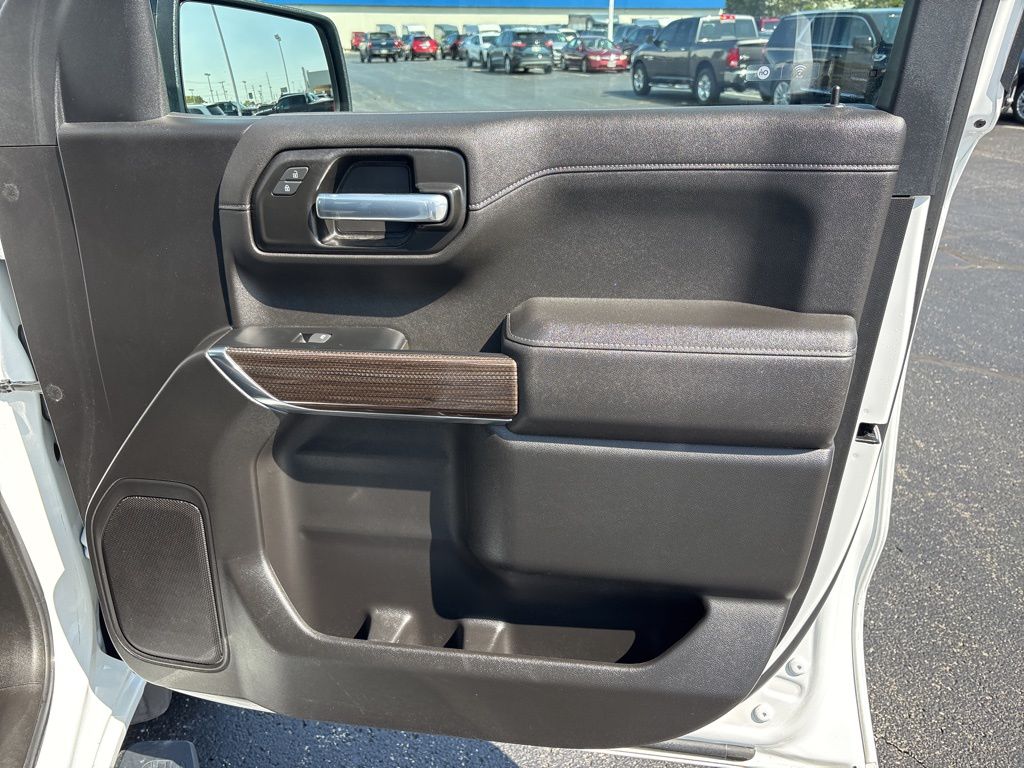 2021 Chevrolet Silverado 1500 RST photo 19